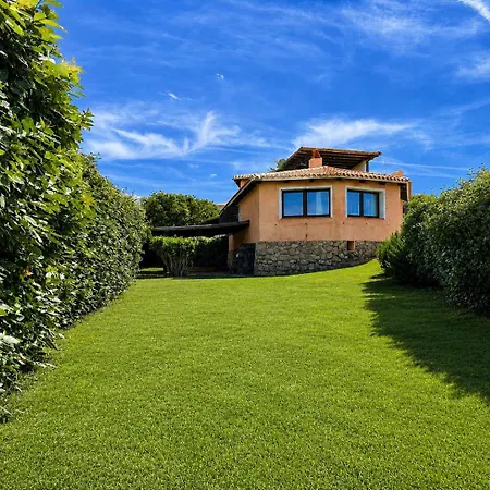 Sea View Three-bedroom House 50m From The 3 *