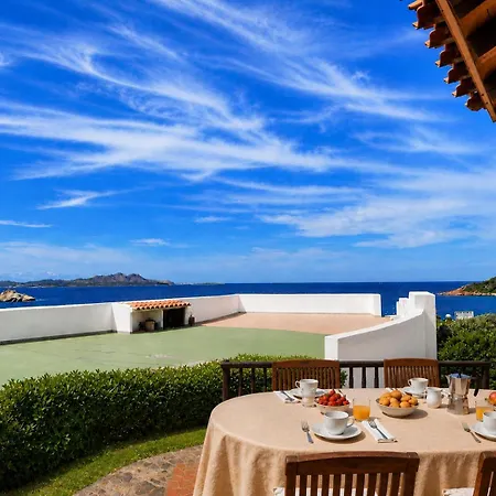 Sea View Three-bedroom House 50m From The 3 Ferienhaus *