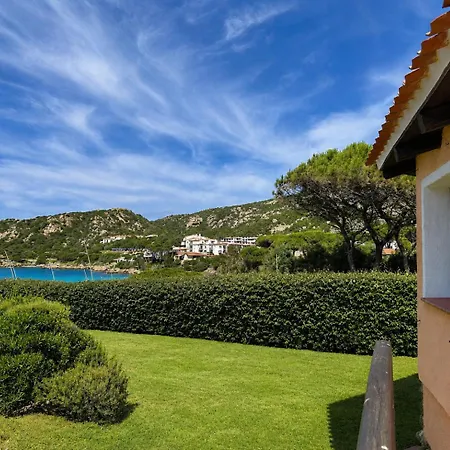 Sea View Three-bedroom House 50m From The 3 Hébergement de vacances Baja Sardinia